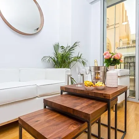 -malagasunapts- Fashion Historical Centre Апартаменты
