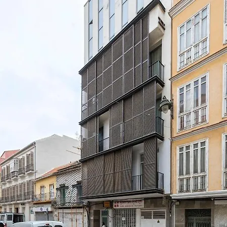 -malagasunapts- Fashion Historical Centre * مالقة