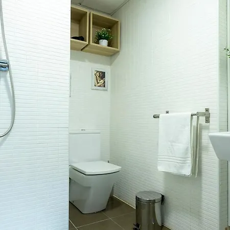 -malagasunapts- Fashion Historical Centre مالقة